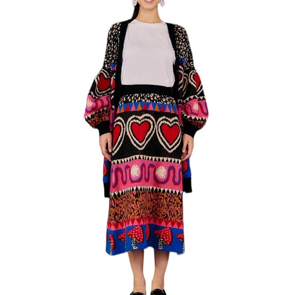FARM Rio Dresses & Skirts - FARM Rio Graphic Elements Ainika Sweater Skirt Style 302198. Size Medium NWT